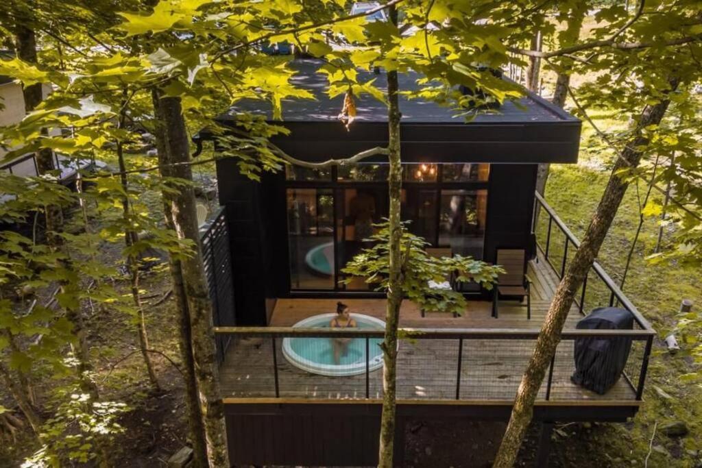 Cabin Sutton 252 - En Harmonie Avec La Nature! Villa Luaran gambar